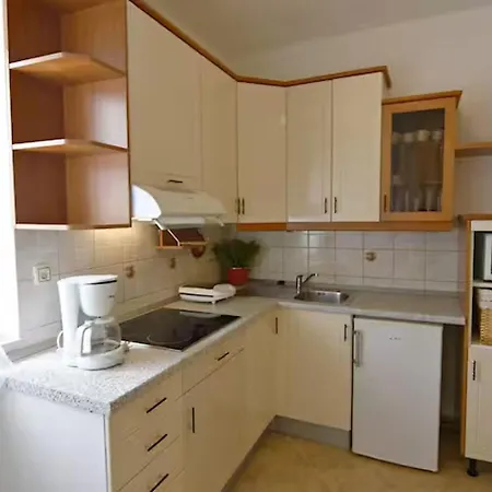 Spacious Poolside In Tar شقة Tar-Vabriga