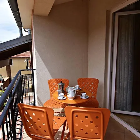 Spacious Poolside In Tar * Tar-Vabriga